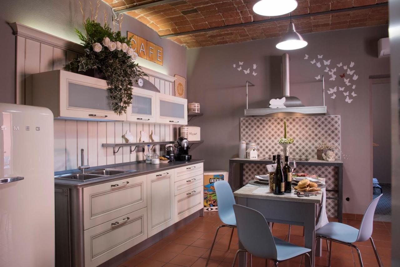 Appartamento Vacanze / Holiday Flat Farfalle&Rossobarbera Montegrosso dʼAsti Extérieur photo