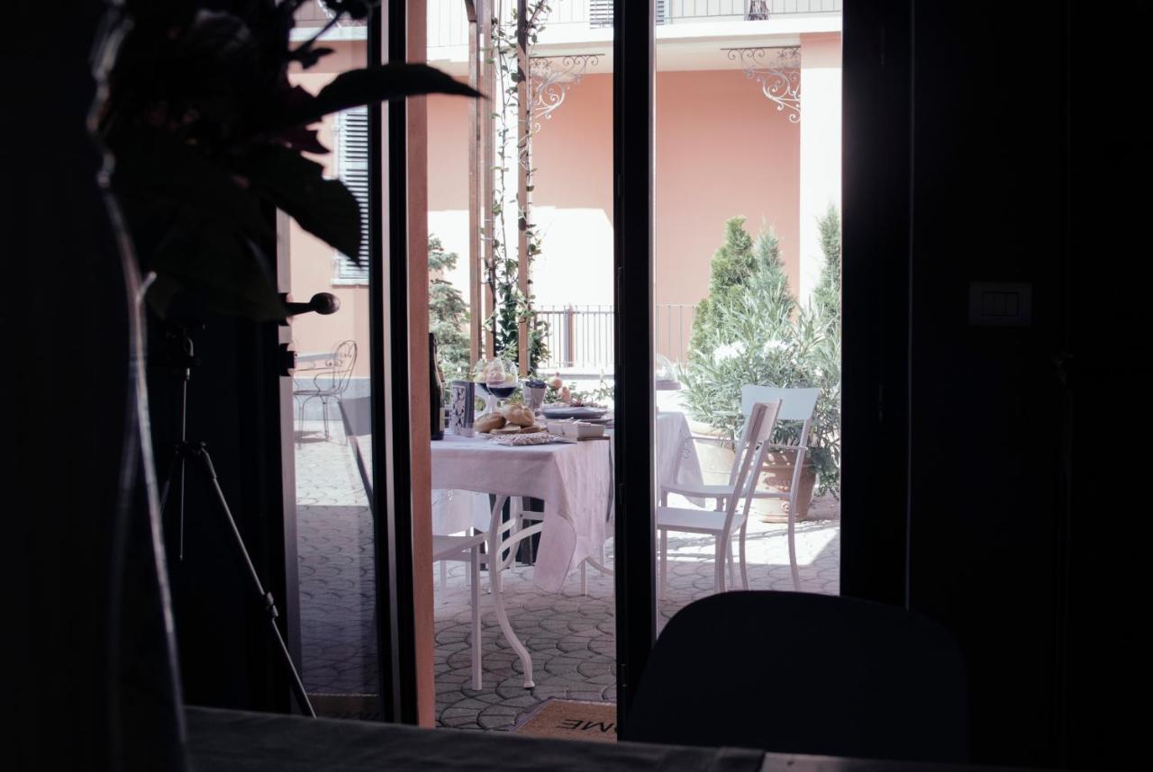Appartamento Vacanze / Holiday Flat Farfalle&Rossobarbera Montegrosso dʼAsti Extérieur photo