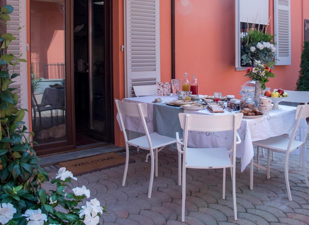 Appartamento Vacanze / Holiday Flat Farfalle&Rossobarbera Montegrosso dʼAsti Extérieur photo