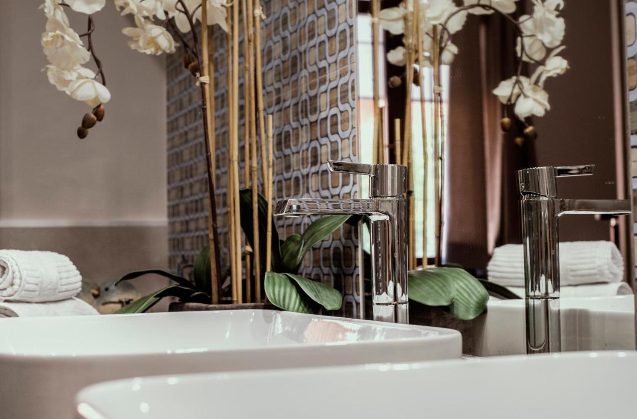 Appartamento Vacanze / Holiday Flat Farfalle&Rossobarbera Montegrosso dʼAsti Extérieur photo